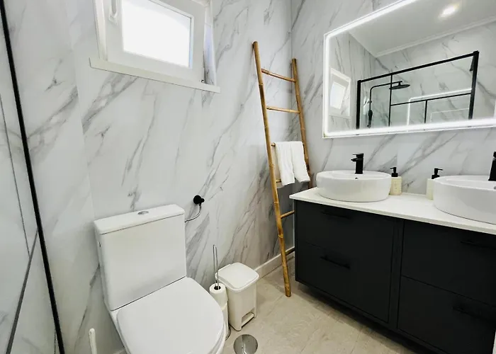 Brisamar Oceans 펜션 *